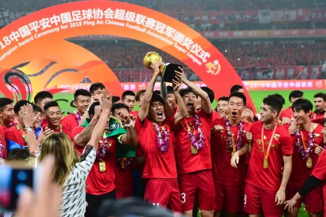 HWG确认！罗马诺：桑托斯将与曼联签约5+1年，转会费总价5000万镑